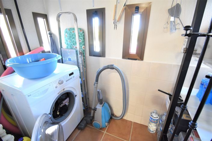 Image No.20-3 Bed Villa for sale
