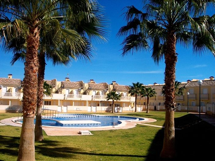 Image No.2-Villa de 2 chambres à vendre à Orihuela Costa