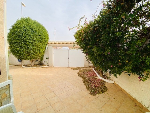 Image No.6-Villa de 3 chambres à vendre à Ciudad Quesada