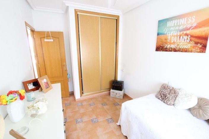 Image No.18-3 Bed Villa for sale