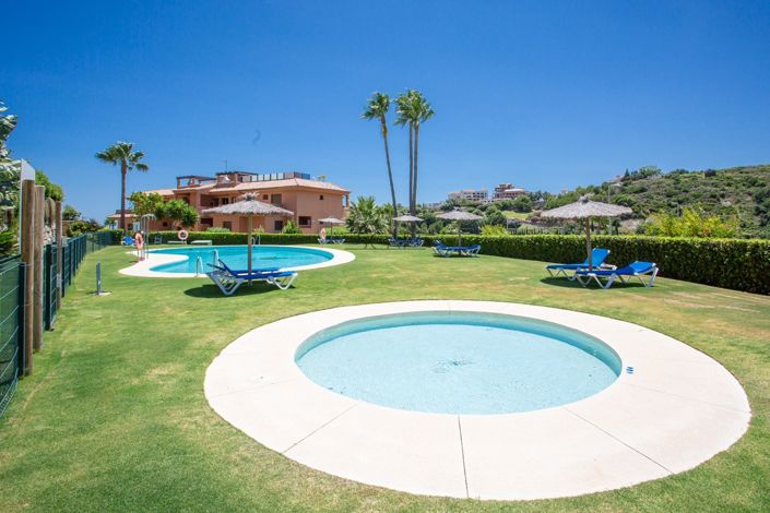 Image No.14-3 Bed Apartment for sale