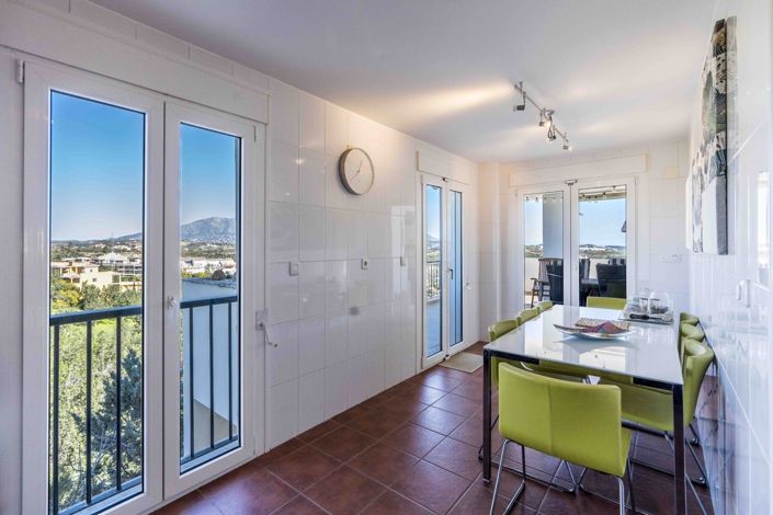 Image No.18-3 Bed Apartment for sale