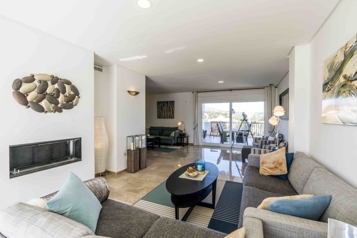 Image No.25-3 Bed Apartment for sale