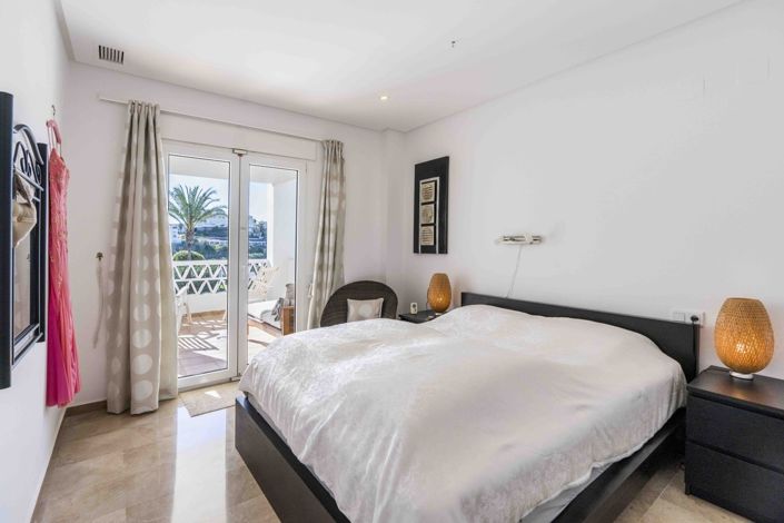 Image No.6-3 Bed Apartment for sale