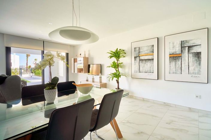 Image No.5-Appartement de 2 chambres à vendre à Estepona