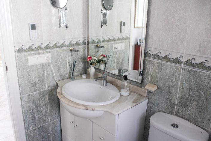 Image No.18-4 Bed Villa for sale