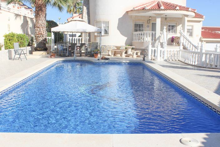 Image No.25-4 Bed Villa for sale