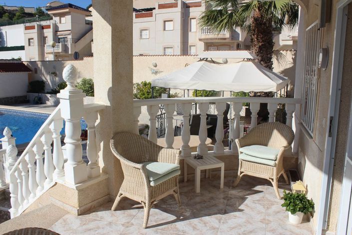 Image No.3-4 Bed Villa for sale