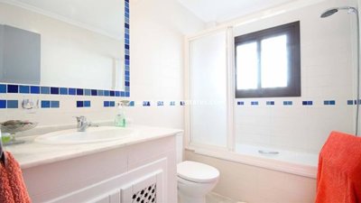 1447-320575-78d1f4f8b6655591b02d22fabb36a692d