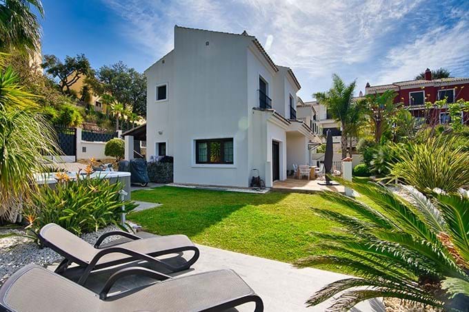 Image No.1-Maison de ville de 3 chambres à vendre à Marbella