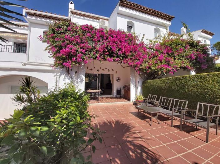 Image No.1-3 Bed Townhouse for sale