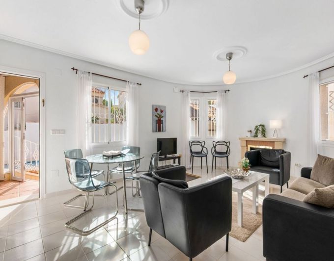 Image No.17-3 Bed Villa for sale