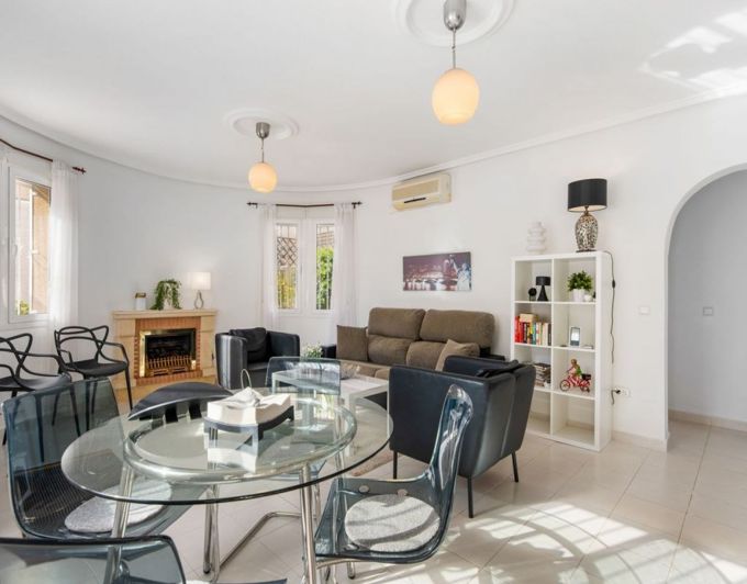 Image No.18-3 Bed Villa for sale