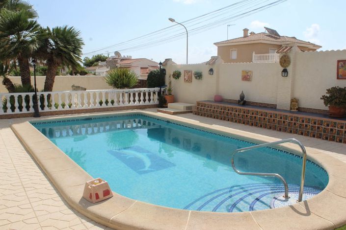 Image No.3-Villa de 4 chambres à vendre à Ciudad Quesada