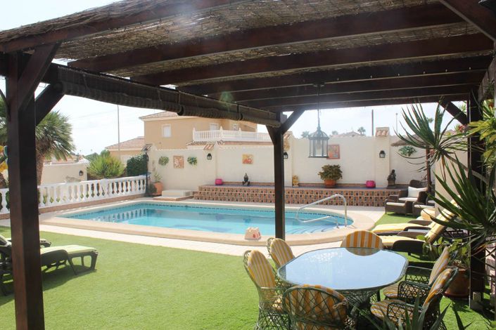 Image No.5-Villa de 4 chambres à vendre à Ciudad Quesada