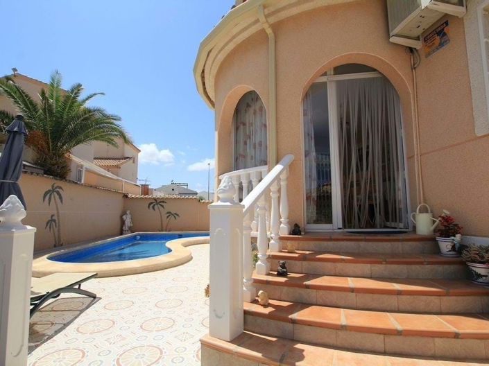 Image No.10-3 Bed Villa for sale