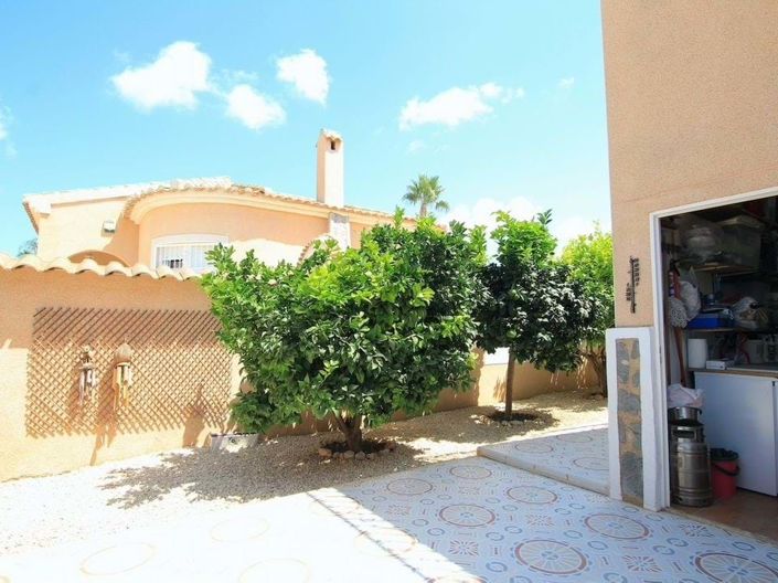 Image No.23-3 Bed Villa for sale