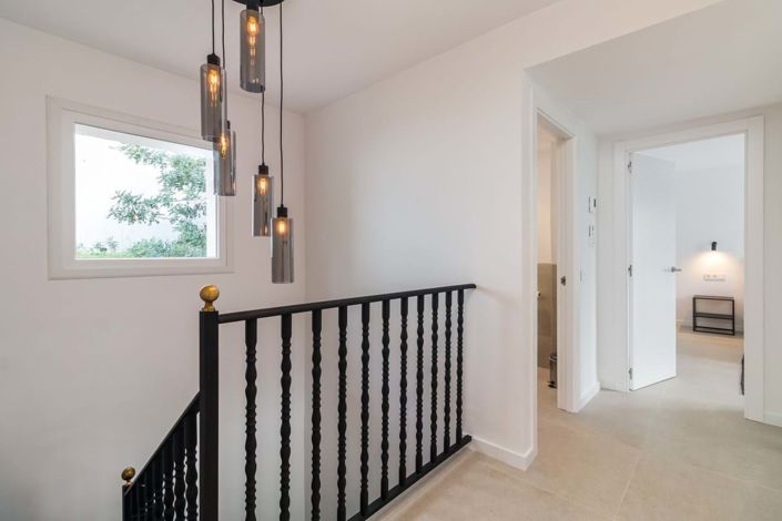 Image No.14-2 Bed Semi-Detached for sale