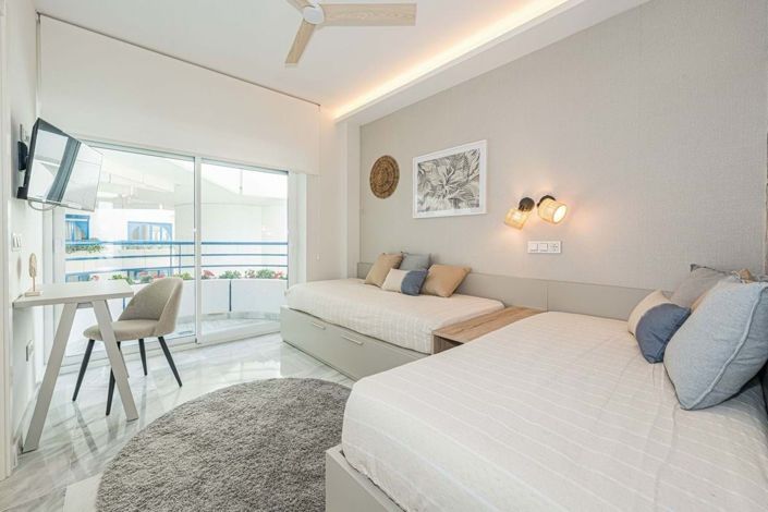 Image No.18-2 Bed Property for sale
