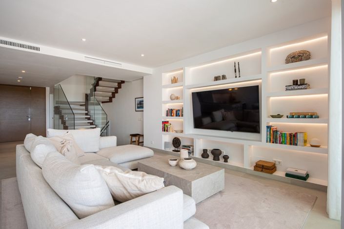 Image No.5-4 Bed Semi-Detached for sale