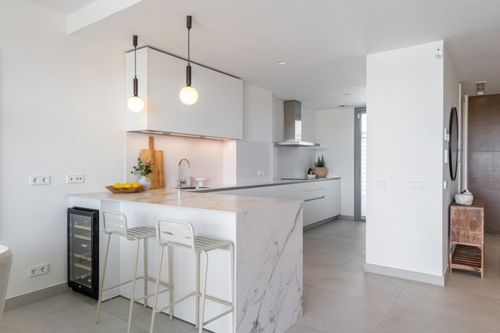 Image No.9-4 Bed Semi-Detached for sale