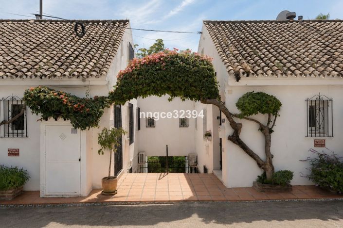 Image No.4-3 Bed Townhouse for sale