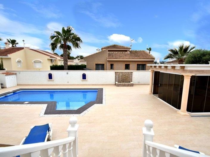 Image No.4-Villa de 4 chambres à vendre à Ciudad Quesada