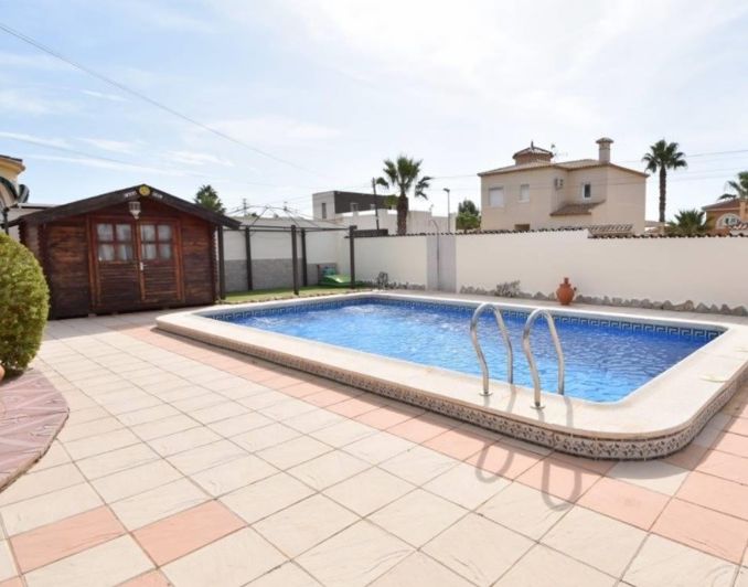 Image No.2-3 Bed Villa for sale