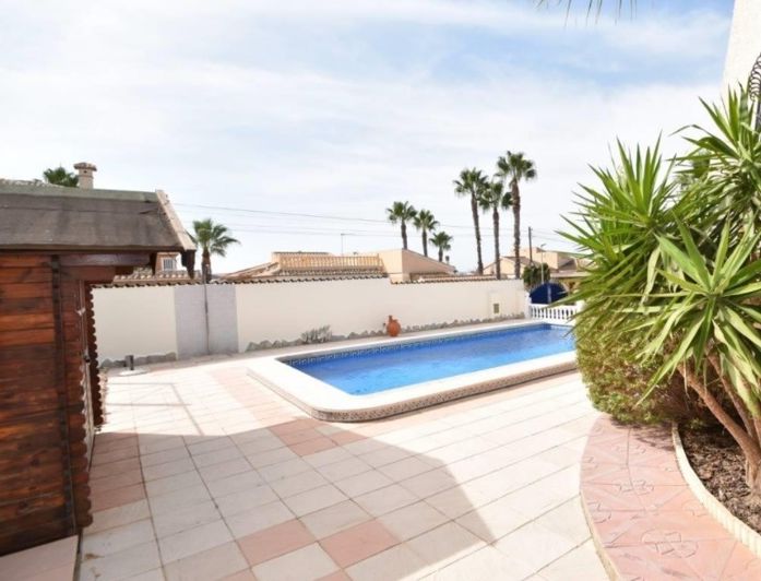 Image No.3-3 Bed Villa for sale