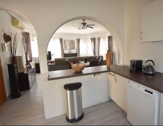 Image No.7-3 Bed Villa for sale