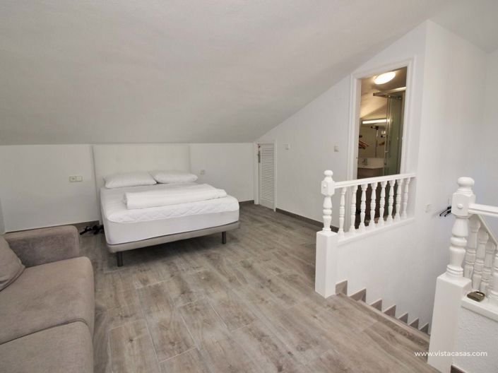 Image No.13-3 Bed Townhouse for sale