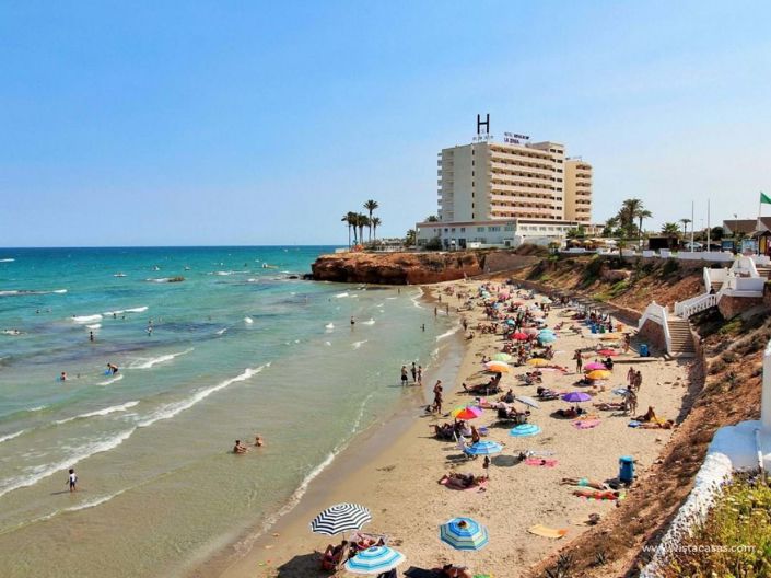 Image No.18-3 Bed Townhouse for sale