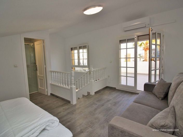 Image No.8-3 Bed Townhouse for sale