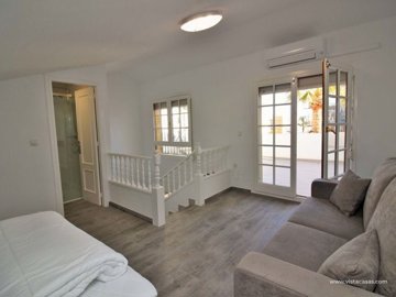 1447-365778-78d1f4f8b6655591b02d22fabb36a692d