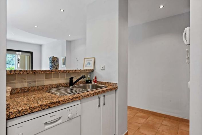 Image No.8-2 Bed Apartment for sale