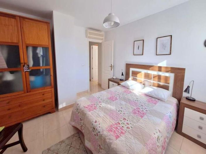 Image No.20-3 Bed Apartment for sale