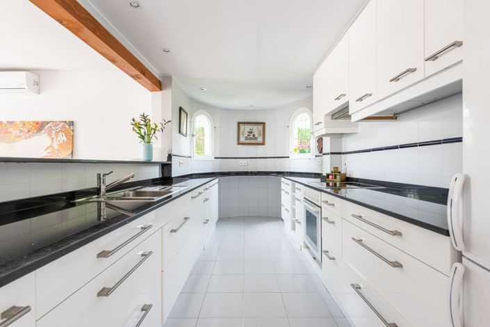 Image No.16-3 Bed Townhouse for sale