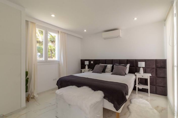 Image No.26-4 Bed Villa for sale