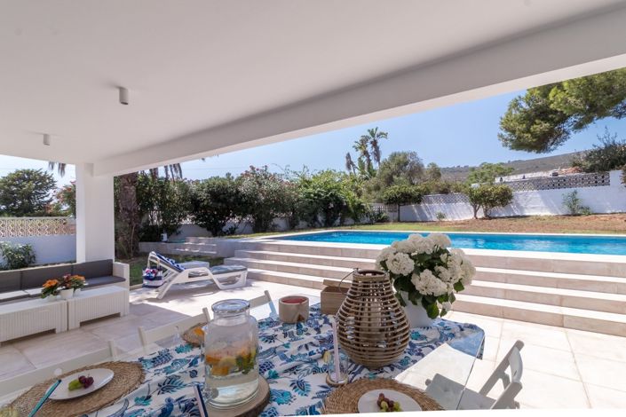 Image No.3-4 Bed Villa for sale