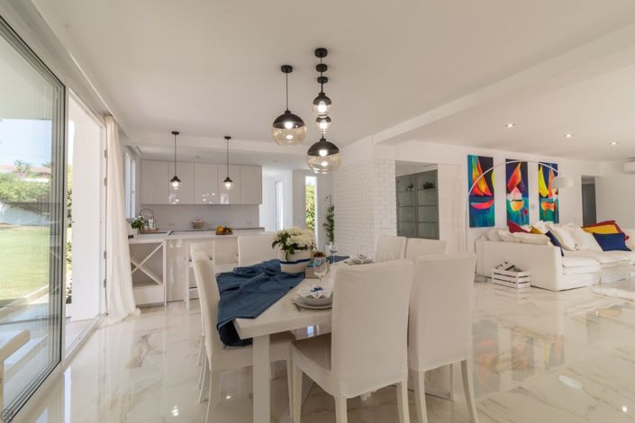 Image No.5-4 Bed Villa for sale