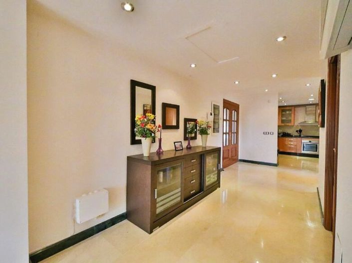 Image No.11-6 Bed Villa for sale