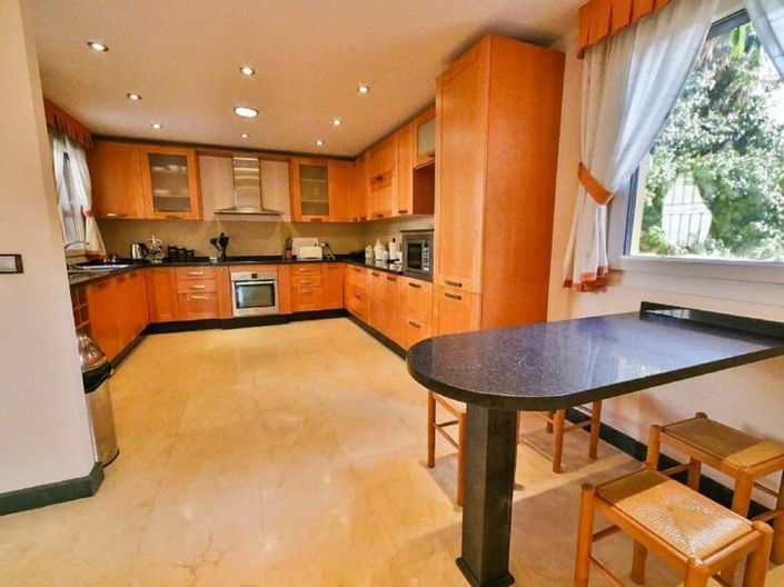 Image No.13-6 Bed Villa for sale