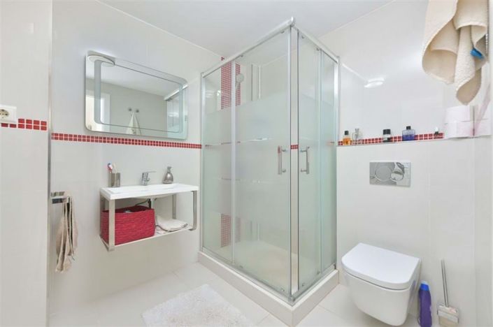 Image No.15-3 Bed Townhouse for sale