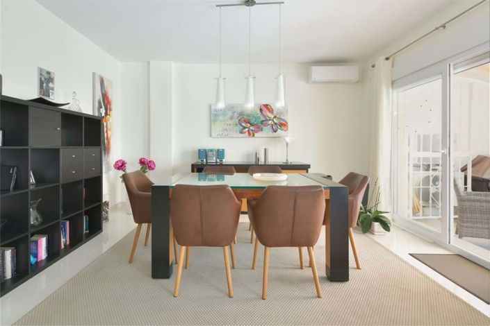 Image No.8-3 Bed Townhouse for sale