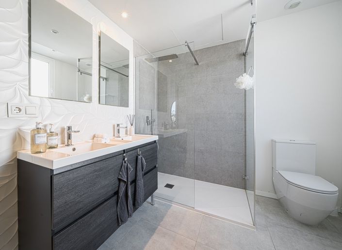 Image No.9-3 Bed Apartment for sale