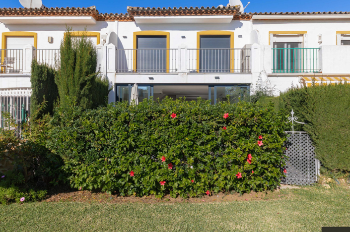 Image No.2-Maison de ville de 4 chambres à vendre à Estepona