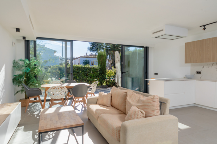 Image No.2-Maison de ville de 4 chambres à vendre à Estepona