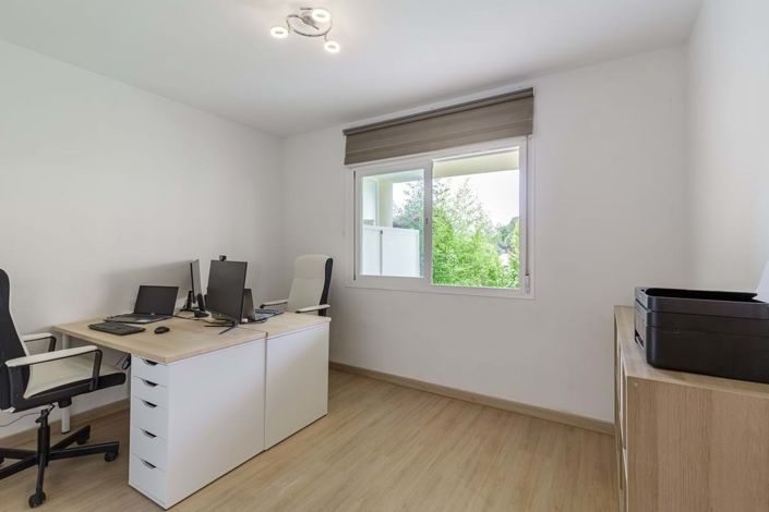 Image No.10-3 Bed Villa for sale