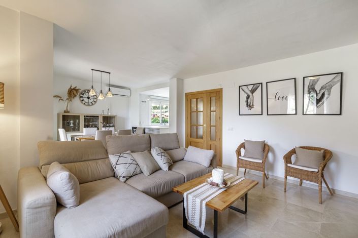 Image No.4-3 Bed Villa for sale