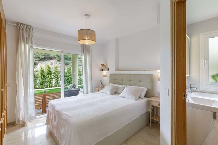 Image No.8-3 Bed Villa for sale